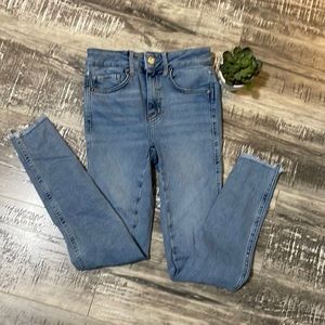 We the Free Skinny’s 🔥🔥🔥